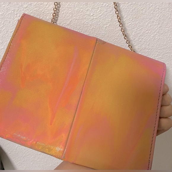 Hand painted leather clutch with long chain. - Picture 2 of 2